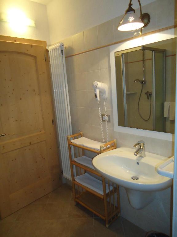 Appartamenti Camere Masi Brenta Rovereto  Rom bilde