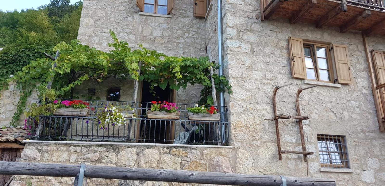 Appartamenti Camere Masi Brenta Rovereto  Eksteriør bilde